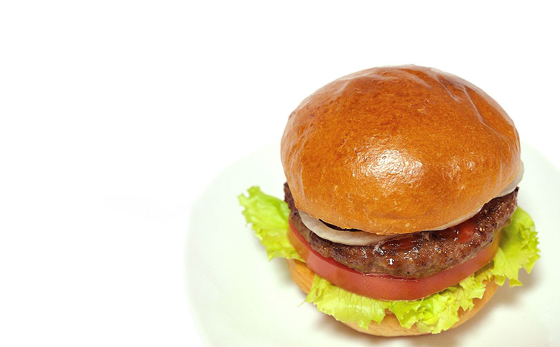 ダグズ・バーガー、食べログ ハンバーガー百名店に選出 - 宮古島経済新聞